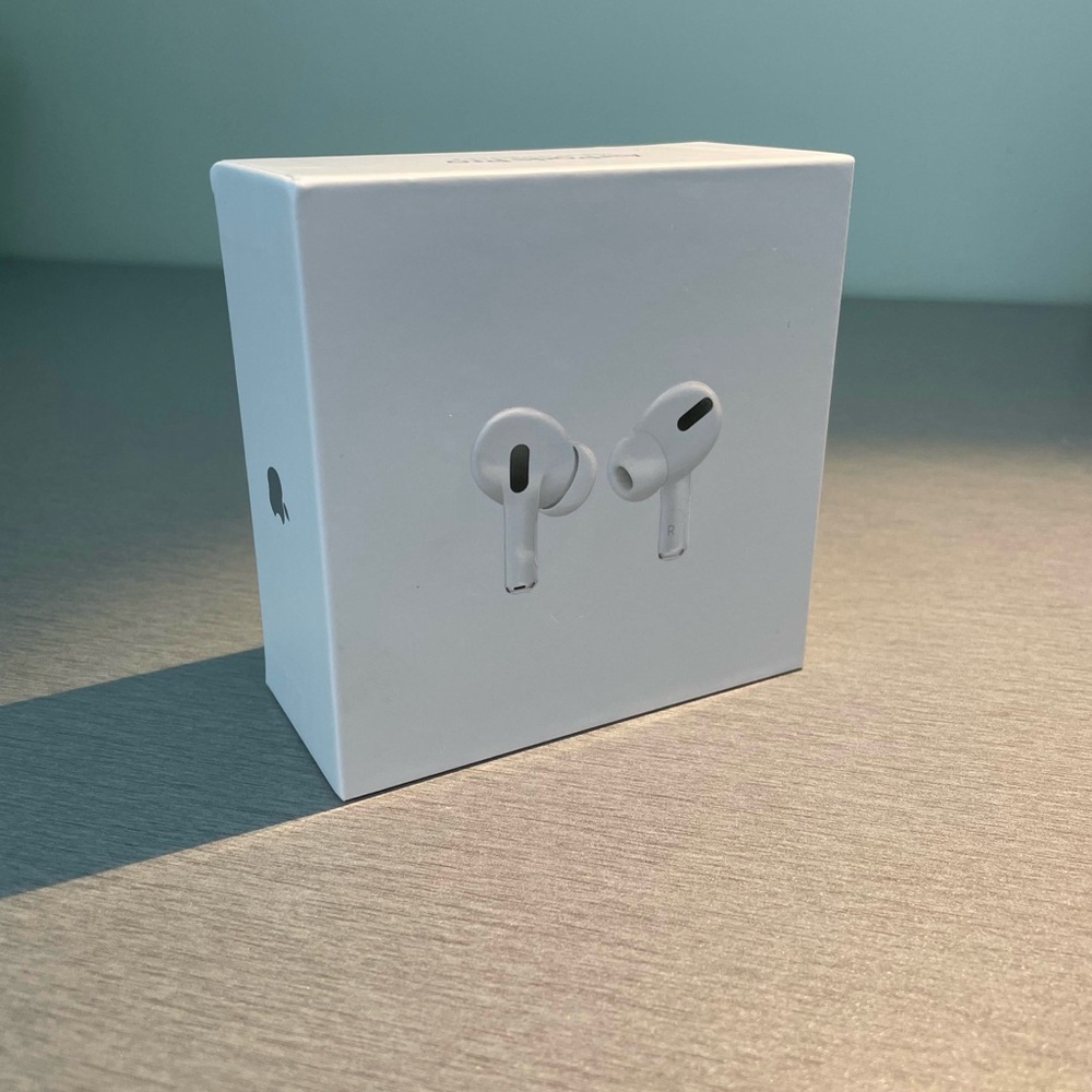 Apple AirPods Pro - Classic White